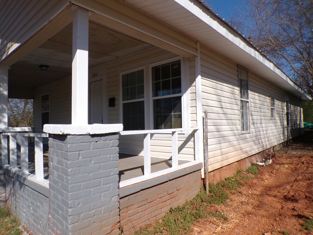 Photo - 2816 Brookhaven Ave SW