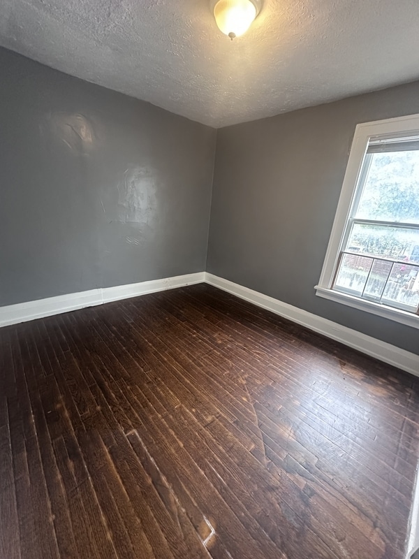 Photo - 13303 Southview Ave