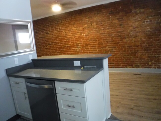 Photo - Woolworth Castle