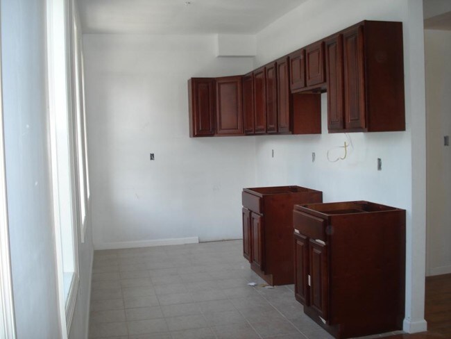 Photo - 79-83 Tillinghast St