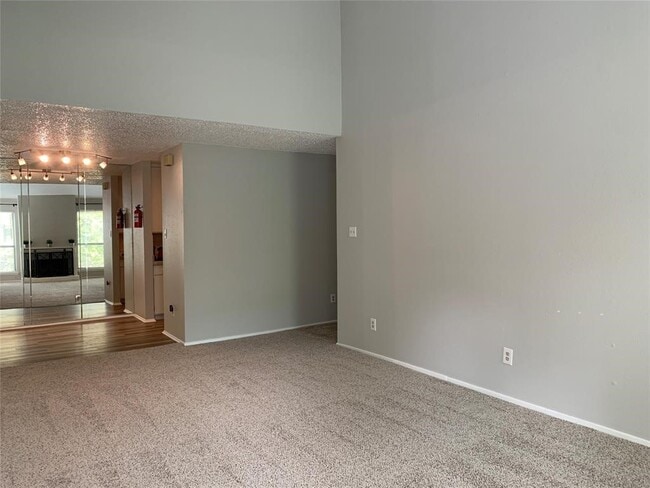 Photo - 10049 Westpark Dr Unit 168