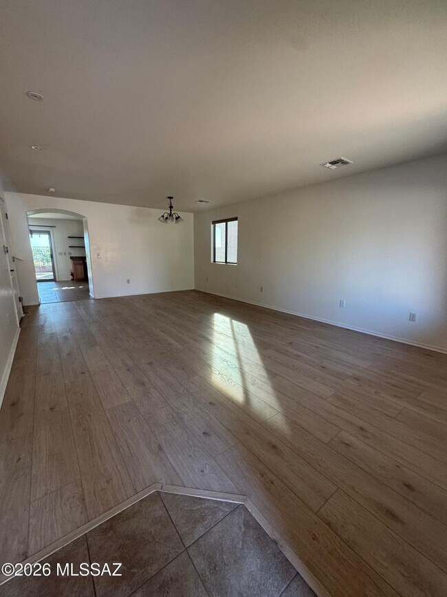 Photo - 318 S Princess Erica Dr