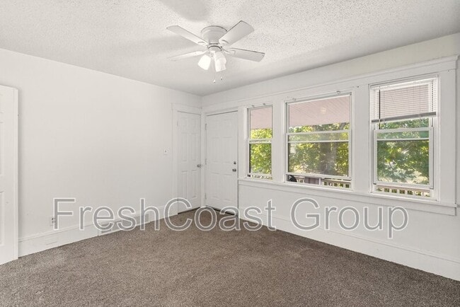 Photo - 1714 Castle Ave Unit 2