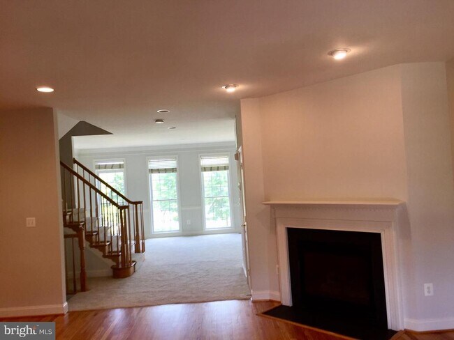 Photo - 25802 Turlough Terrace