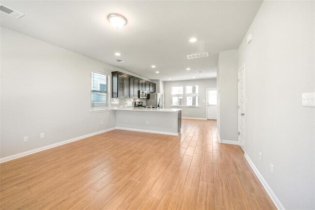 Photo - 2045 Arendale Dr