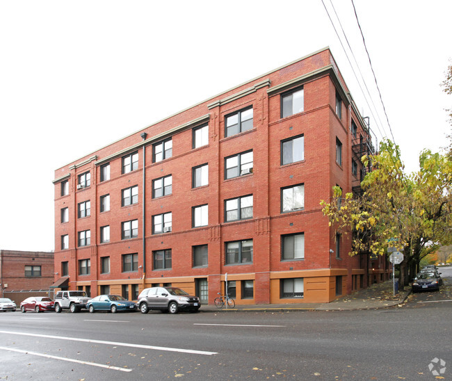 Building Photo - Wellesley Court Apartments