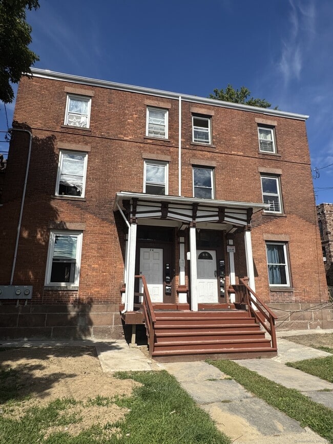 Building Photo - 22 Townley St Unit 2nd Fl Rental