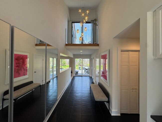 Photo - 101 Noyac Path