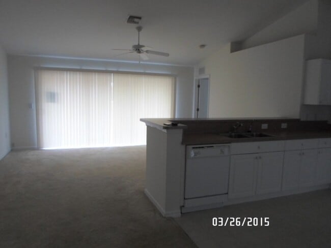 Photo - 1043 Cedartree Ave