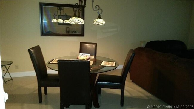 Photo - 625 Oaks Dr Unit 704