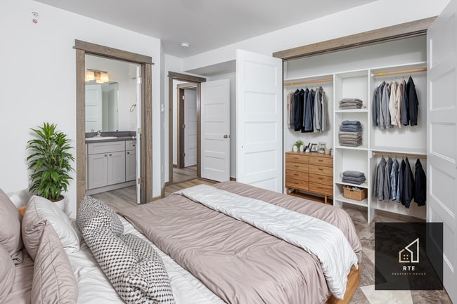 Photo - 1200 Abigail Ln Unidad 203