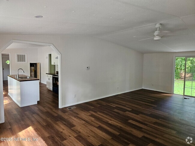 Building Photo - 2916 Guava Ct Rental