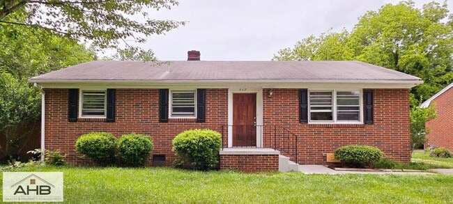 Building Photo - For Rent – Updated 3 Bedroom, 2 Bath Brick... Rental