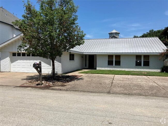 Building Photo - 98 Bayou Ln Rental