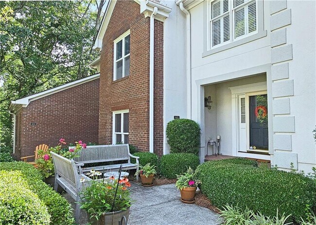 Building Photo - 5652 River Oaks Pl NW Rental