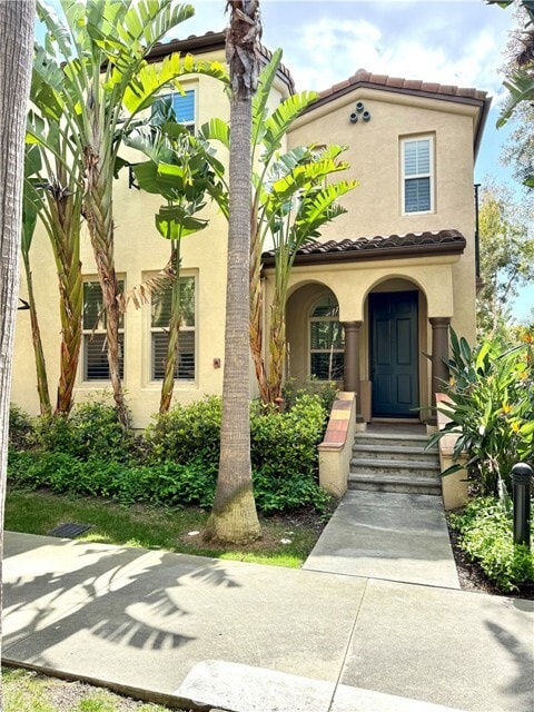 Building Photo - 88 Sarabande