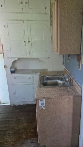 Photo - 437 W Pierce St