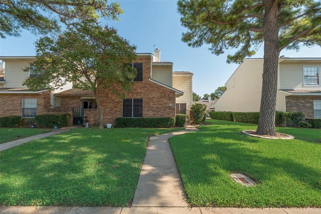 Building Photo - 708 Woodbend Dr Rental