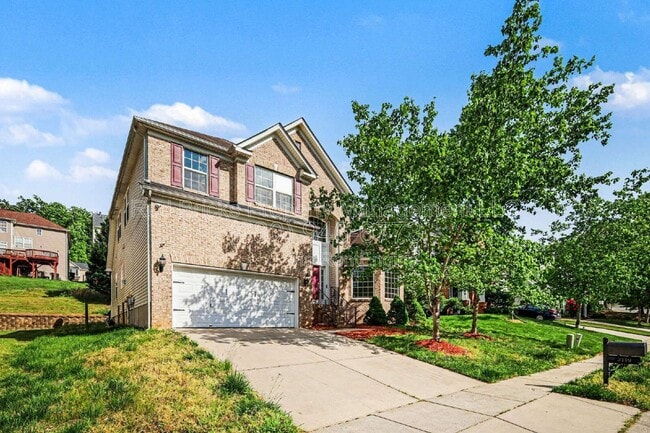 Photo - 2119 Baggins Ln