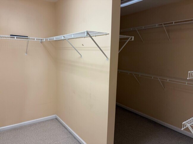 Photo - 945 College Pl Ct NW