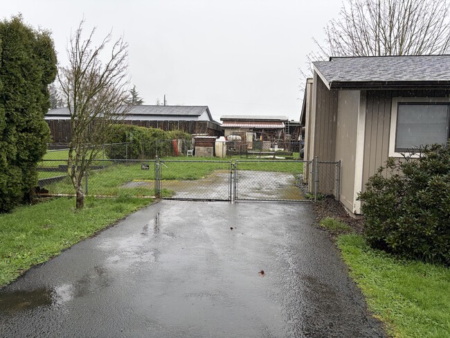 Photo - 2 Burdick Pl