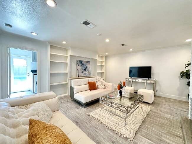 Building Photo - 5421 Judalon Ln