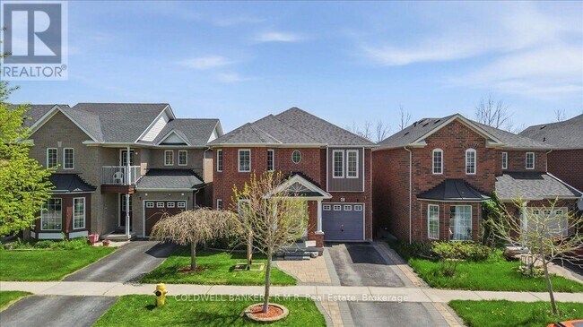 Photo - 45 Angier Crescent