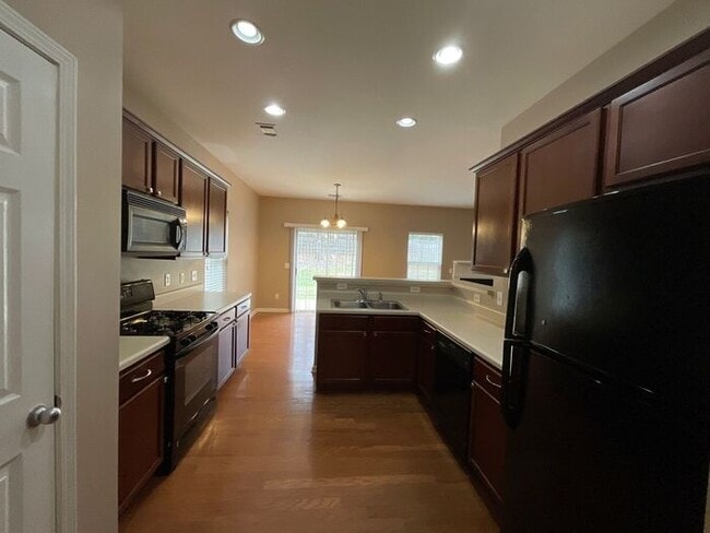 Photo - 504 Quinn Dr