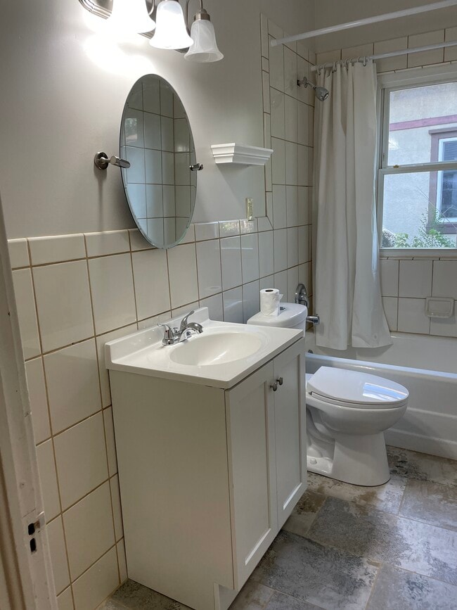 Bathroom - 3229 22nd Ave S Unit #1