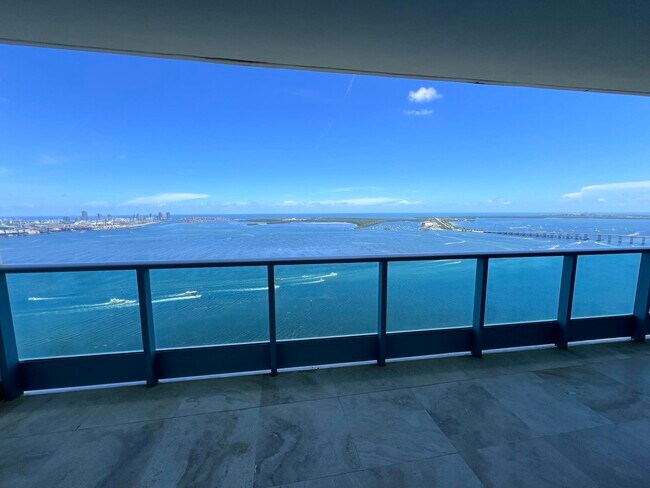 Photo - 1331 Brickell Bay Dr Unidad 4407