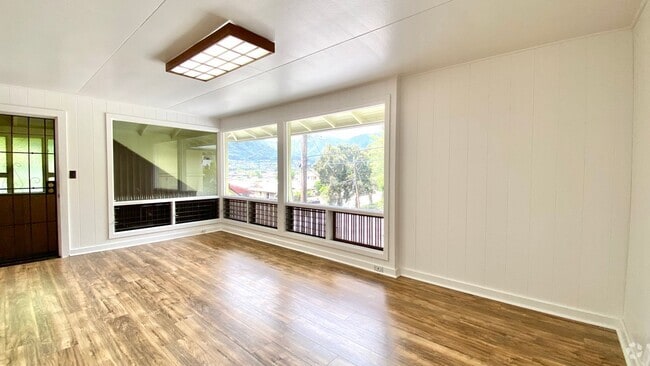 Building Photo - 3007 Lanikaula St Rental
