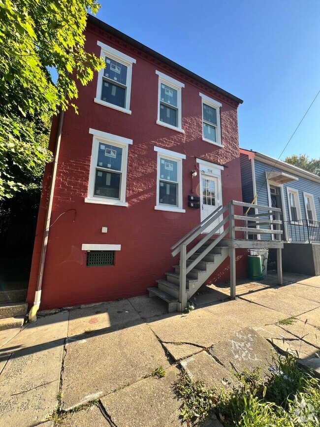 Building Photo - 708 High St Unit Rear Rental