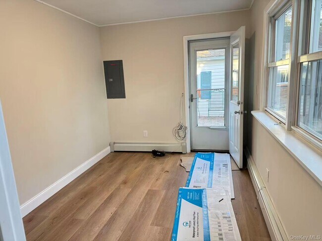 Photo - 129 Spring Ln