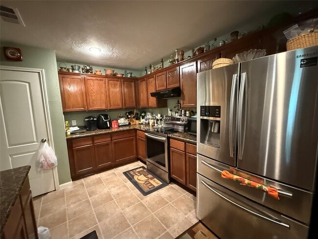 Building Photo - 1166 Manak Rd