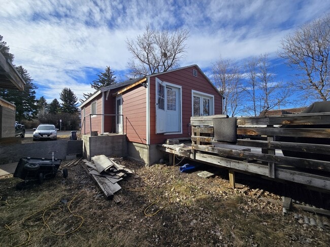 Photo - 417 E Tamarack St