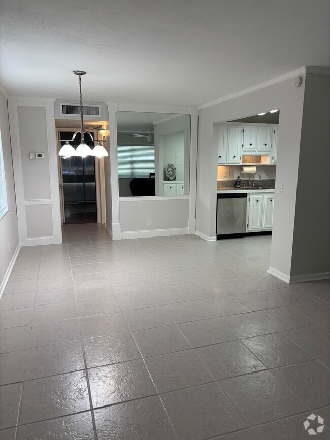 Building Photo - 489 Flanders Dr Rental