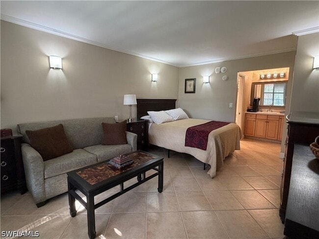 Photo - 2555 Tamiami Trail N Unit 238
