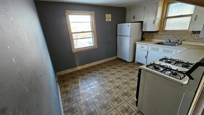 Photo - 4426 W Medford Ave