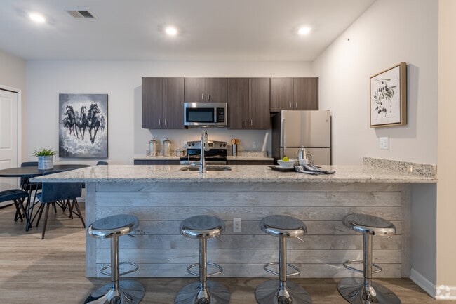 2BR, 2BA - Kitchen - Lapeer Villas