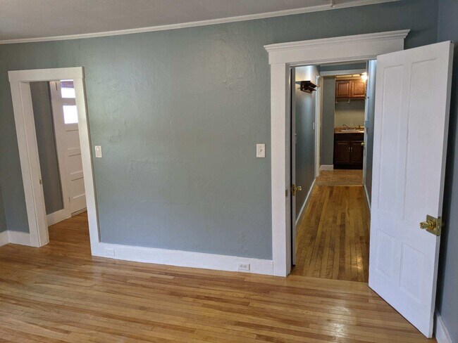 Photo - 25 Union St Unit B