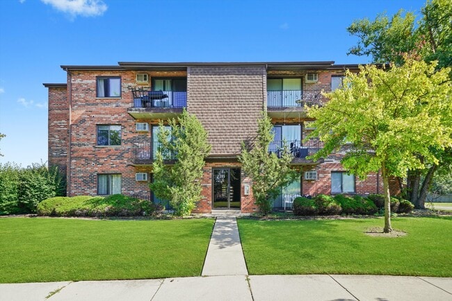 Building Photo - 7305 Tiffany Dr Unit 1A Rental