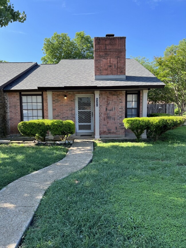 Building Photo - 5302 Gawain Dr