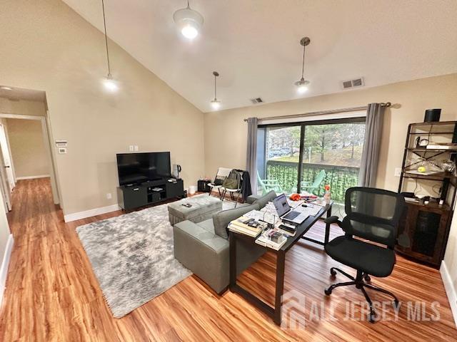 Photo - 211 Sunshine Ct