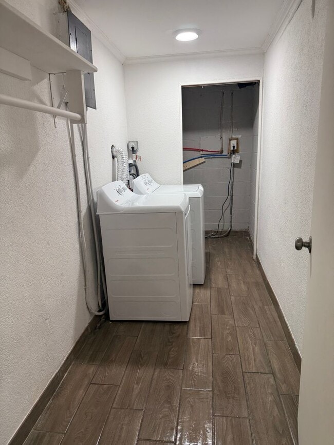 Photo - 315 E 37th St Unit 315 E 37th St -  C