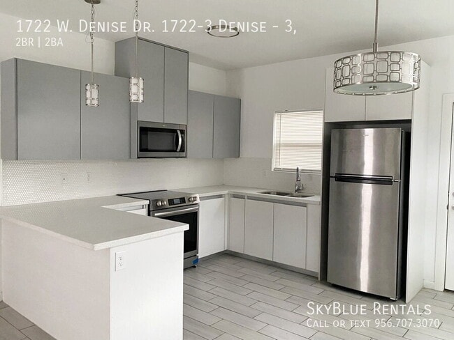 Building Photo - 1722 W Denise Dr Unit 3,