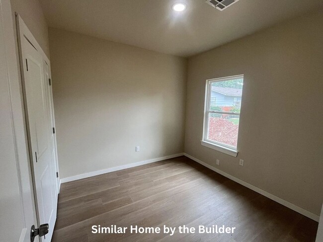 Photo - Move-In Ready 2-Bed Home in Perry – Pet Friendly