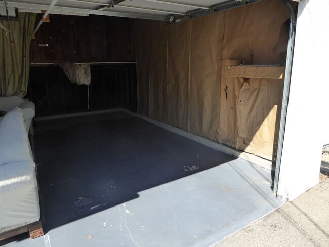 Photo - 2031 N Parish Pl