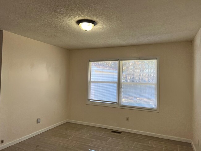Photo - 2014 Cedar Point Cir