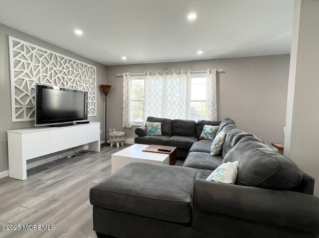 61-63-63 K St