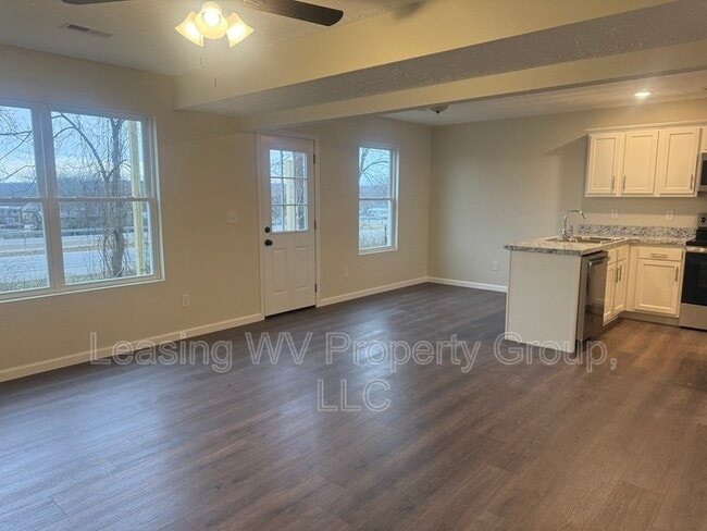 Photo - 71 Christian Ct